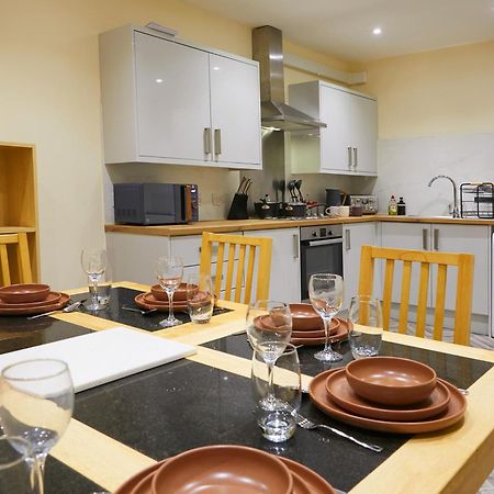 25 Newborough By Stay In Скарборо Экстерьер фото